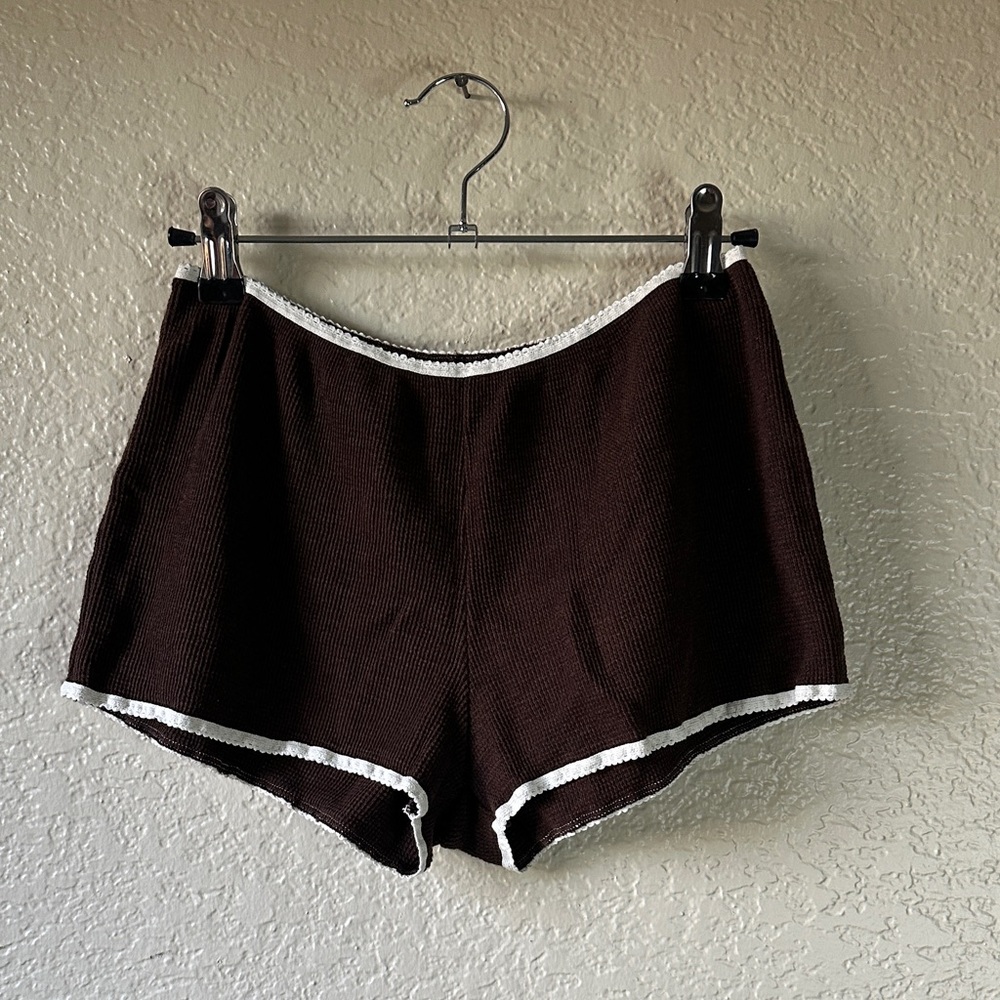 Brandy Melville Brown Shorts with White Trim